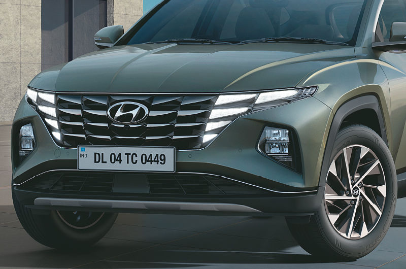Hyundai-tucson-suv-highlight-bottom-800x530_1-dark-chrome-front-grille